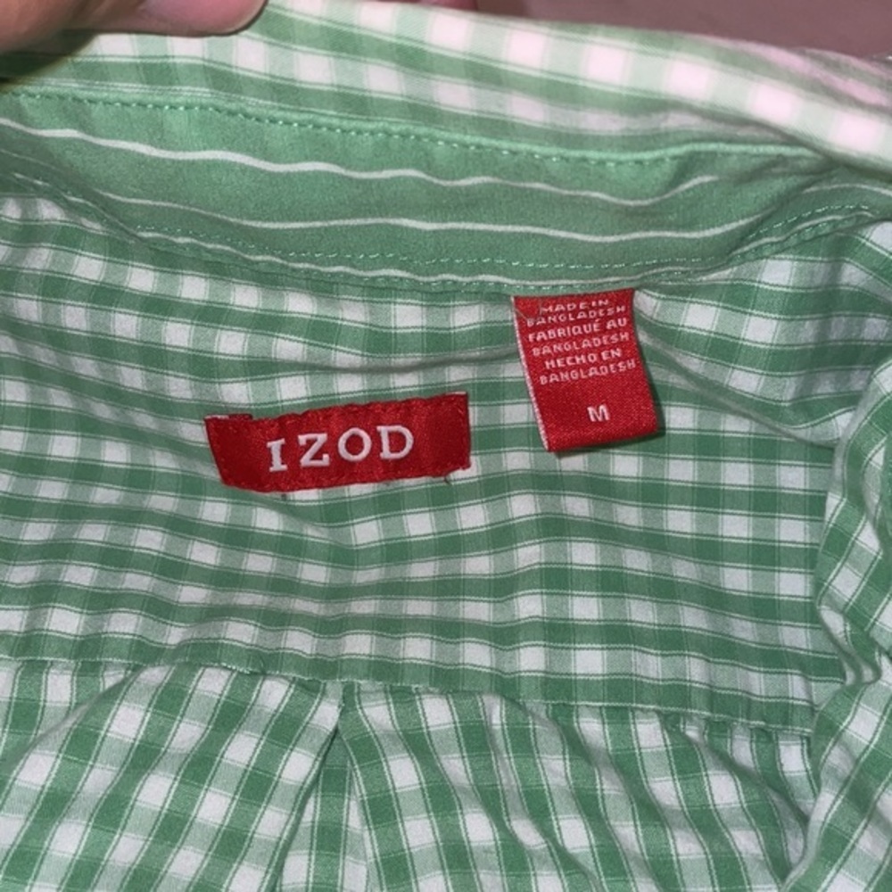 Mens Medium IZOD button down - Picture 2 of 3